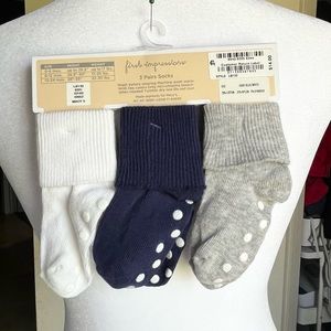 Baby socks 0-6 months girl NWT 3 pair